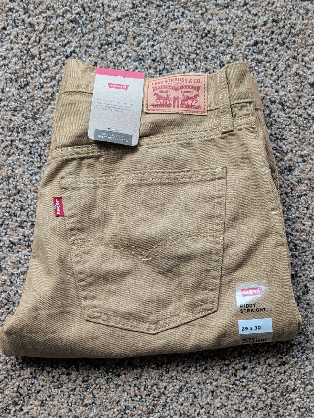 Levi's Middy Straight Women's Pants in Tan